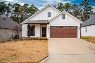 104 Willow Point Dr, Little Rock, AR 72223
