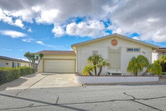 622 Via Santa Cruz, Vista, CA 92081