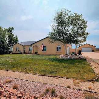 1253 N Stratton Dr, Pueblo, CO 81007