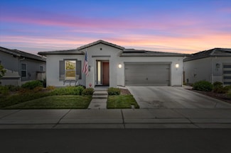 743 Larkmont St, Manteca, CA 95336