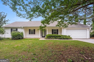 82 Eva Dr, Hampton, GA 30228