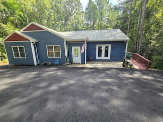332 Steamboat Ln, Heathsville, VA 22473
