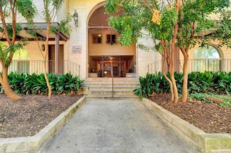 505 W 7th St Unit 304, Austin, TX 78701