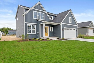 297 Apple Grove Ln, Valparaiso, IN 46385