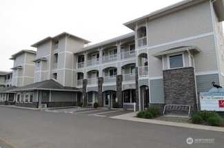 4823 Alderson Rd Unit 207, Blaine, WA 98230