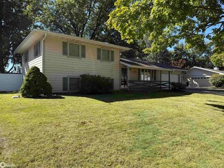 2913 Garden Ave, Burlington, IA 52601