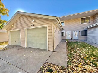 2123 Lockwood Ct, Lincoln, NE 68528