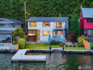 13190 Riviera Place NE, Seattle, WA 98125