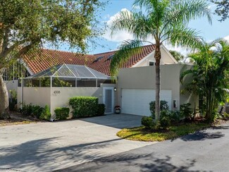 4508 Court Way Unit 23A, Naples, FL 34109