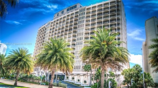 5401 Collins Ave Unit 1011, Miami Beach, FL 33140
