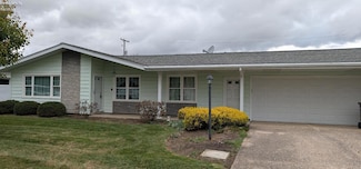 1526 Sunrise Blvd, Fremont, OH 43420