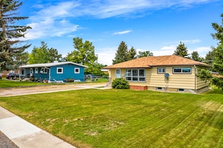 205 3rd Ave S, Fairfield, MT 59436