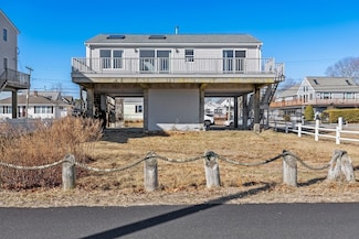 192 Swifts Beach Rd, Wareham, MA 02571