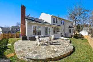 2601 Stone Mountain Ct, Herndon, VA 20170