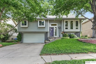 8316 Read St, Omaha, NE 68122