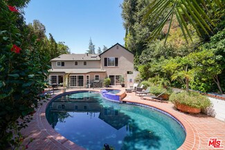 9825 Melinda Dr, Beverly Hills, CA 90210