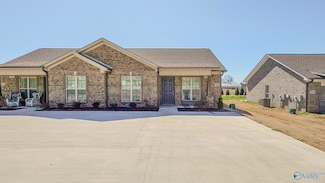 23462 Nick Davis Rd Unit 8, Athens, AL 35613