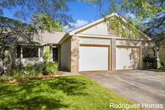 50 Skyline Cir NW, Grand Rapids, MI 49504