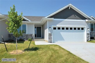 5826 SE 23rd Ct, Des Moines, IA 50320