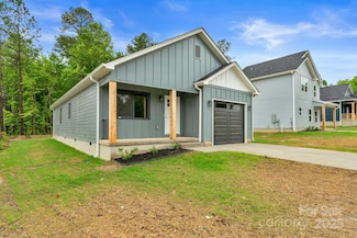 101 Churchill Dr, Kings Mountain, NC 28086