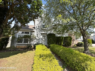 141 Kentucky Way, Freehold, NJ 07728