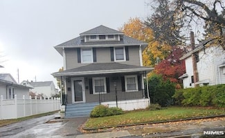 344 Rochelle Ave, Rochelle Park, NJ 07662