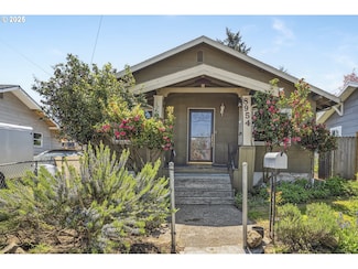 8954 NE Humboldt St, Portland, OR 97220