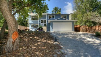 555 Francisco St, Half Moon Bay, CA 94019