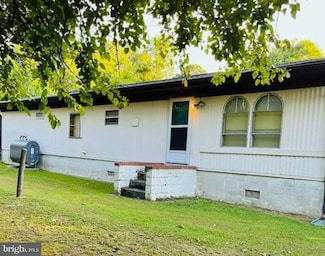 37910 Enfield Ln, Coltons Point, MD 20626