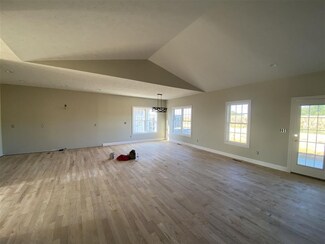 157 Stone Dr, Stuarts Draft, VA 24477