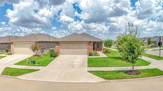 1269 Revolution Dr, Aubrey, TX 76227
