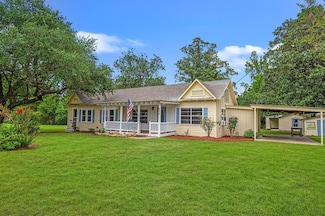 630 Starr St, Hemphill, TX 75948