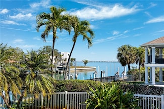 123 12th St E, Saint Petersburg, FL 33715