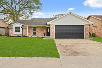 3415 Saratoga Dr, Houston, TX 77088