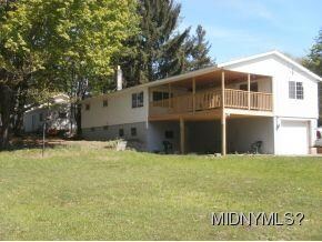 9199 Capron Rd, Lee Center, NY 13363