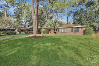 110 Paradise Dr, Savannah, GA 31406