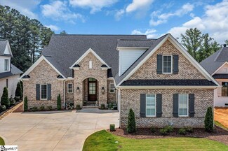 117 Chestnut Pond Ln, Simpsonville, SC 29681