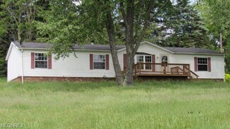 215 Valley Dr, New Cumberland, WV 26047