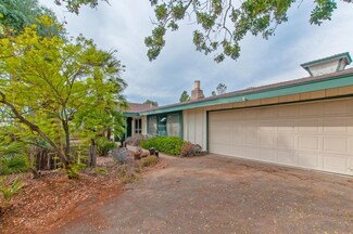 1039 Calle Escarpada, Bonita, CA 91902