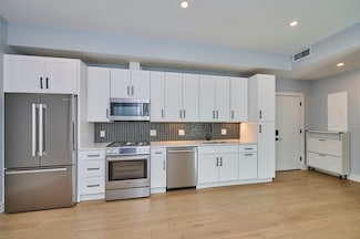 37 Horace St Unit 101, Boston, MA 02128