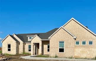 1305 Green Ridge Rd, Weatherford, TX 76085