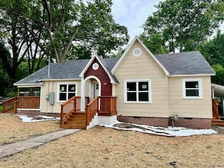 611 N Main St, Malvern, AR 72104