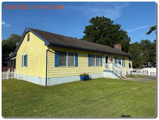 7205 Sunset Dr, Chincoteague Island, VA 23336