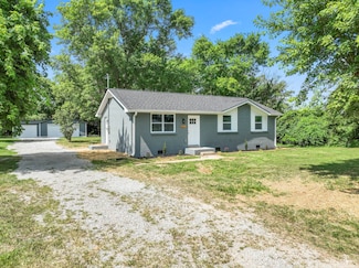 2315 Williamsport Pike, Columbia, TN 38401