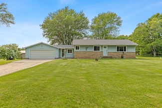 1160 S Greenville Rd, Greenville, MI 48838