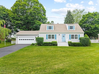 7 Buell Ct, Clinton, CT 06413