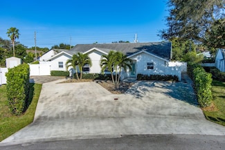6075 Francis St, Jupiter, FL 33458