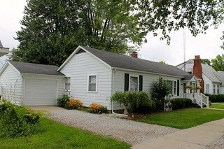 109 S Henry St, Milford, IN 46542