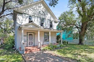 827 N 5th St, Bismarck, ND 58501