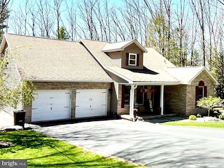 118 Arapahoe Ln, Hazleton, PA 18202